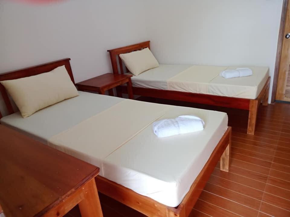 Badi'S Place Моалбоал Екстериор снимка
